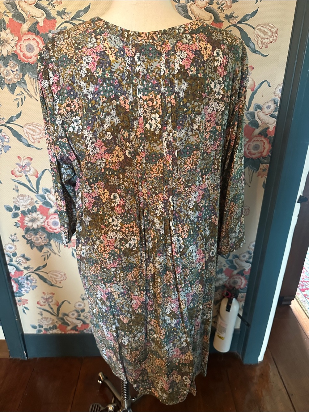 J. Jill Floral Midi Dress with Pink & White Blossoms - Picture 6 of 8